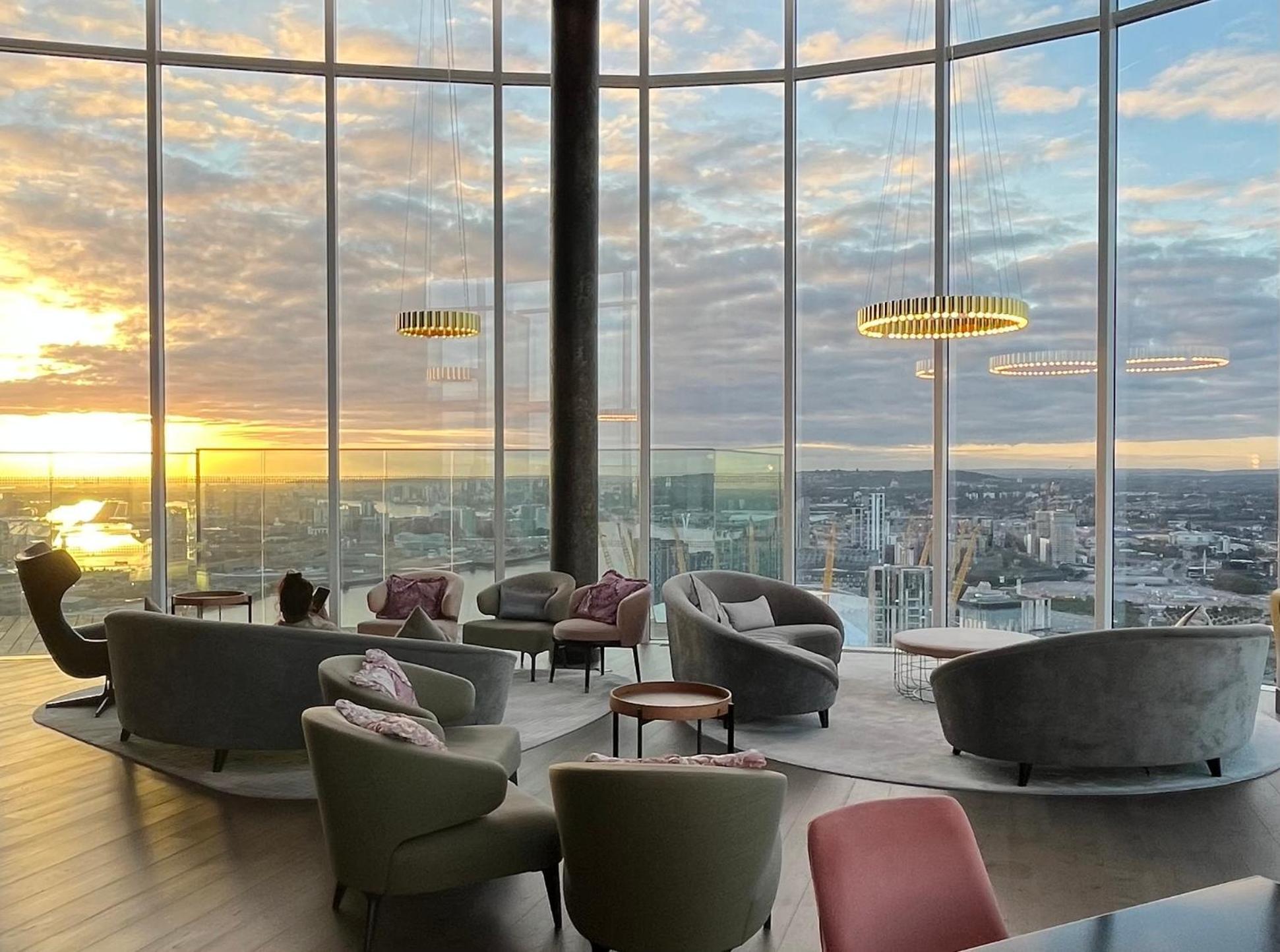 Luxury Modern 2 Bed Flat With Balcony And City View - Canary Wharf City Center Londres Extérieur photo