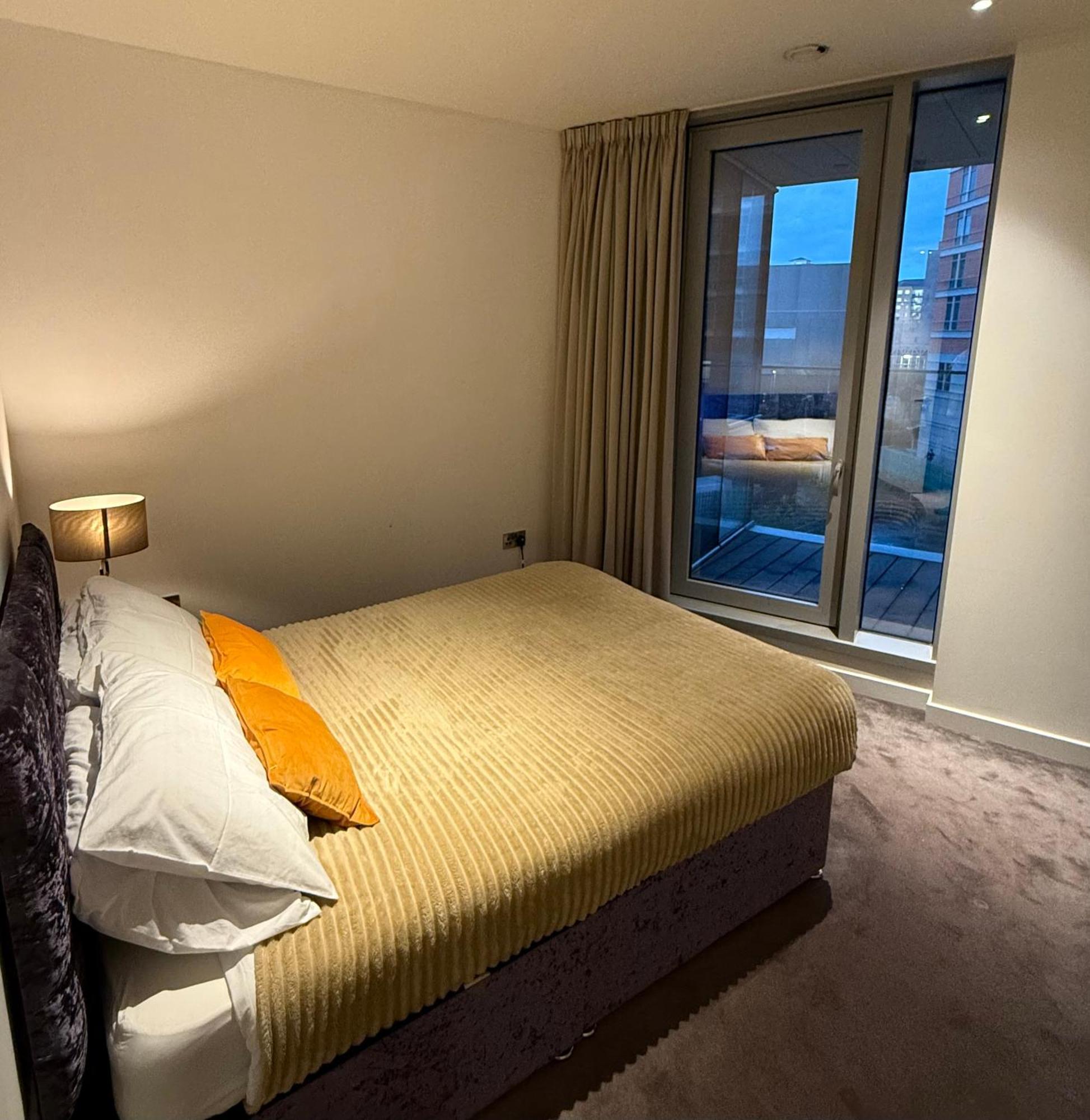 Luxury Modern 2 Bed Flat With Balcony And City View - Canary Wharf City Center Londres Extérieur photo